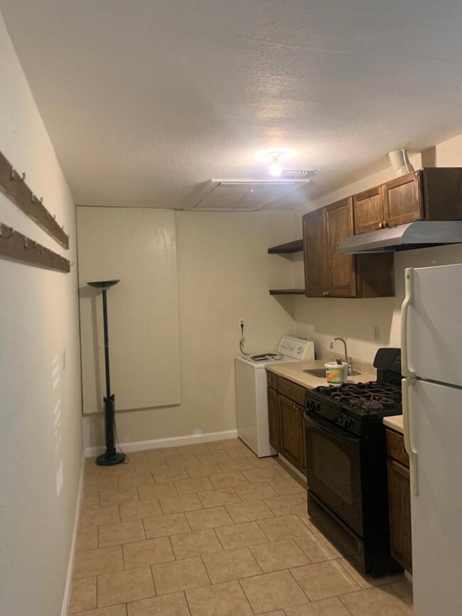 1822 Lone Oak Rd unit B, Houston, TX 77093 - photo 5