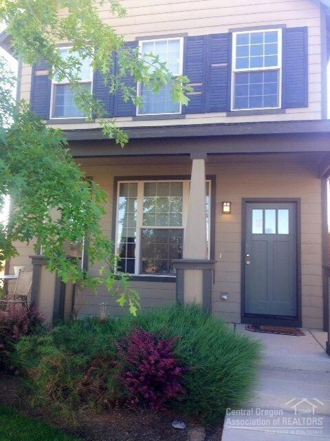 63079 Fairey Ct, Bend, OR 97701 - photo 3