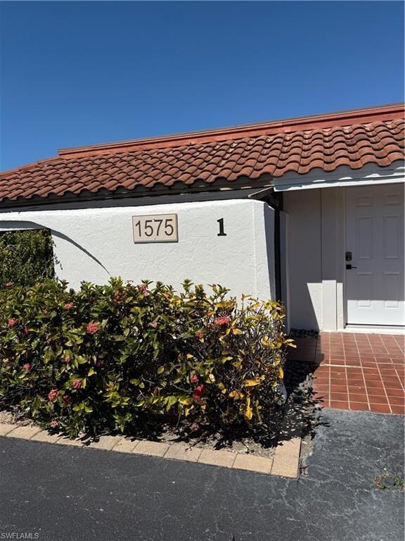 Welcome to 1575 Curlew Ave