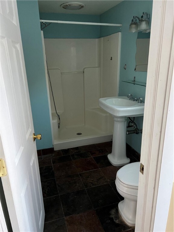 57 Schaeffer St, Wakefield, RI 02879 - photo 7