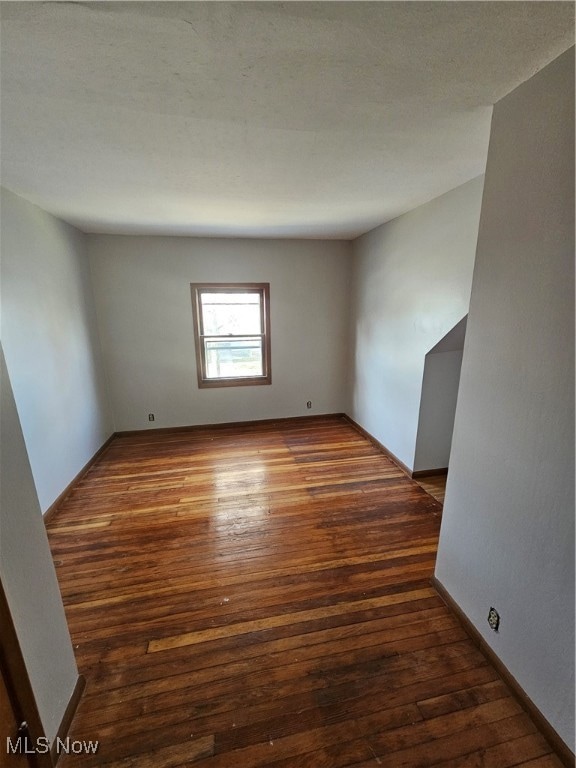 1559 E 219th St, Euclid, OH 44117 - photo 6