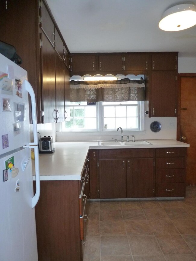 6-Kitchen - View 2