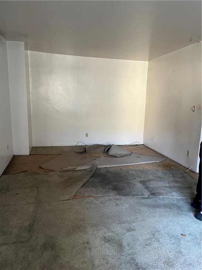 Executive Towers unit 5-A, Bronx, NY 10451 - photo 7