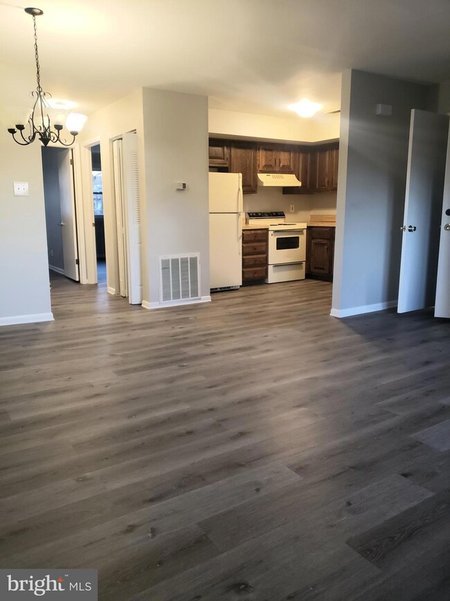 601 Grant Rd unit 41A, Folcroft, PA 19032 - photo 4