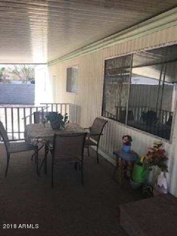 2050 W Dunlap Ave porch