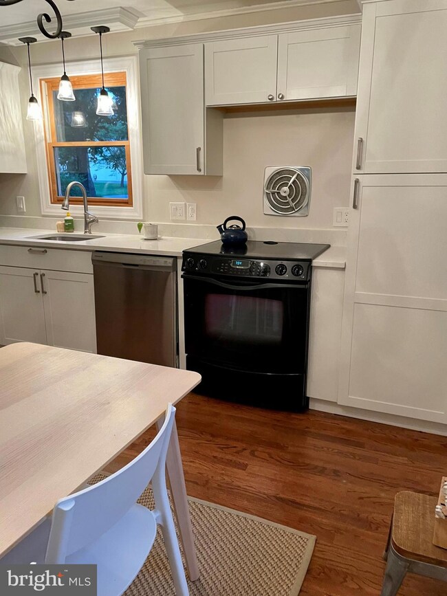 706 Maple Ct, Moorestown, NJ 08057 - photo 5