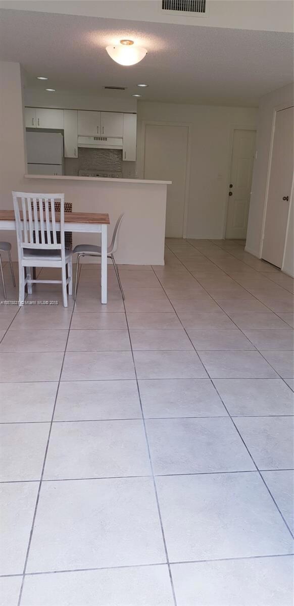 Open floor plan, kitchen and family room