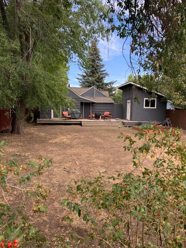 423 NE Olney Ave unit 1, Bend, OR 97701 - photo 4