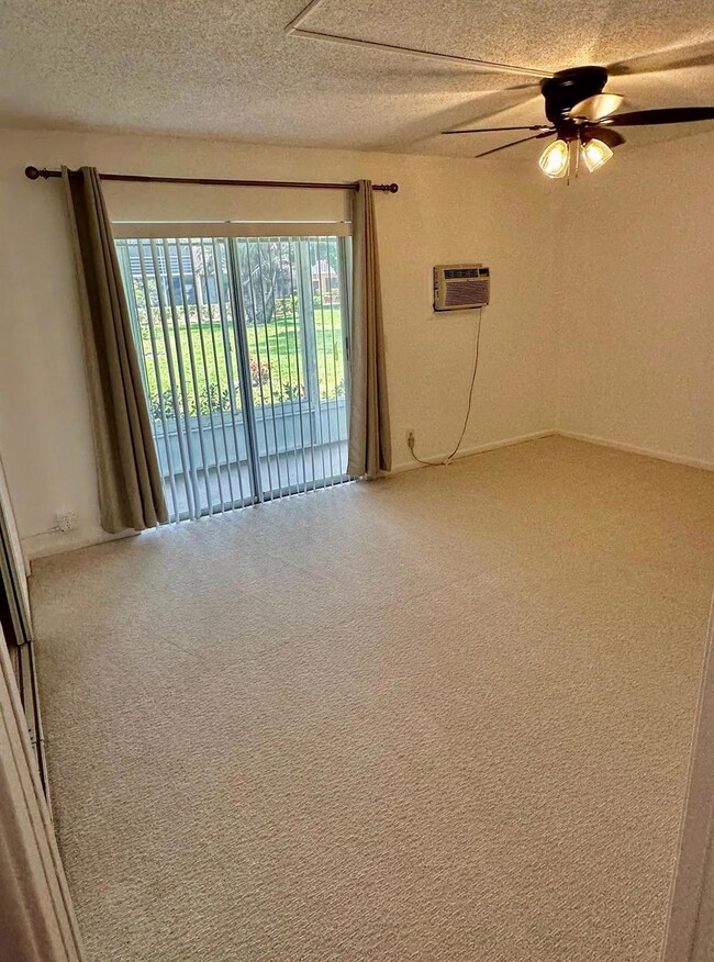 337 Windsor O, West Palm Beach, FL 33417 - photo 5