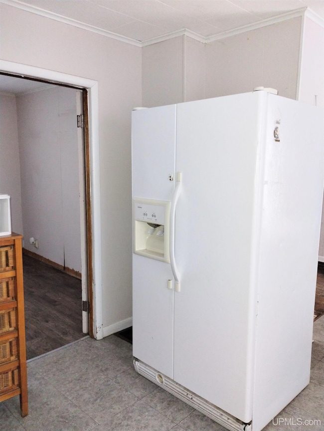 203.5 S Lincoln Rd, Escanaba, MI 49829 - photo 3