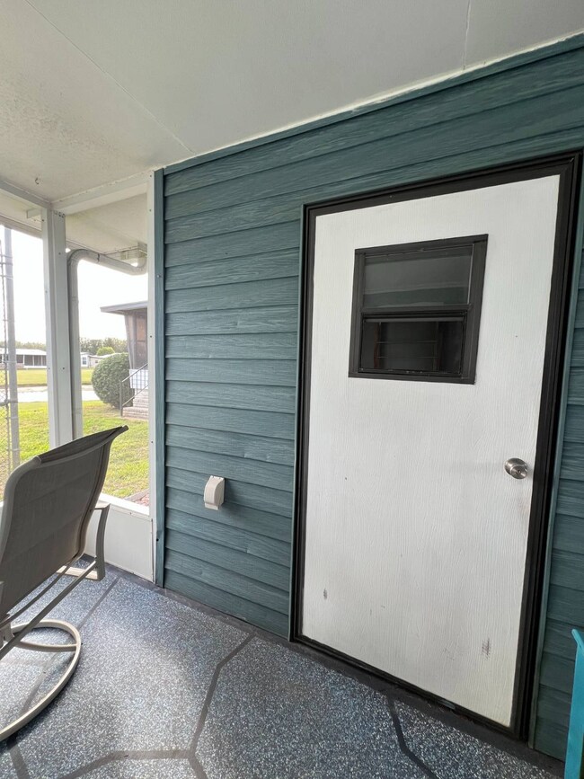 180 Fairway Cir, Winter Haven, FL 33881 - photo 6