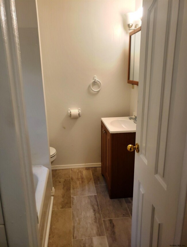 91 Park St, Gloversville, NY 12078 - photo 3