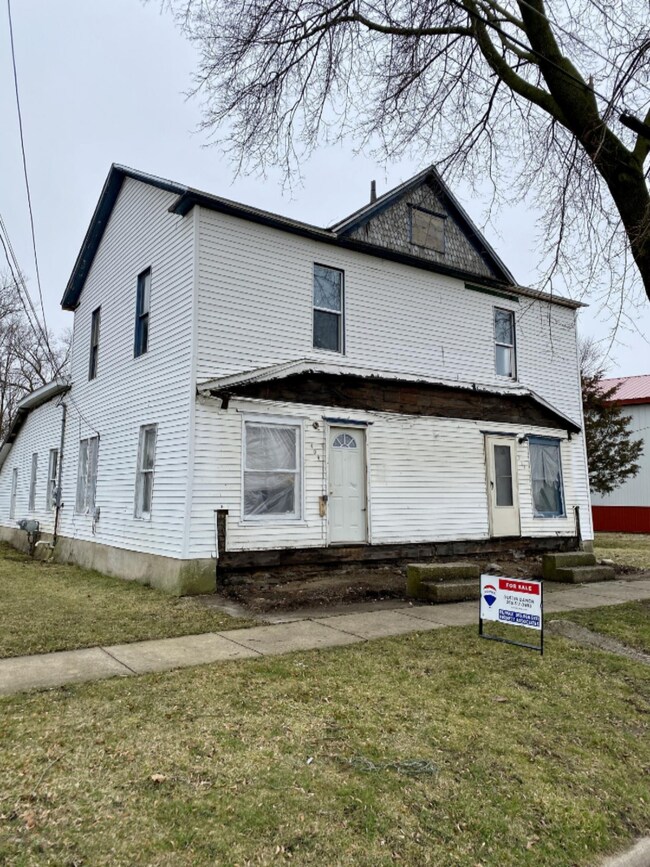 409 S Eagle St, Marshall, MI 49068 - photo 5