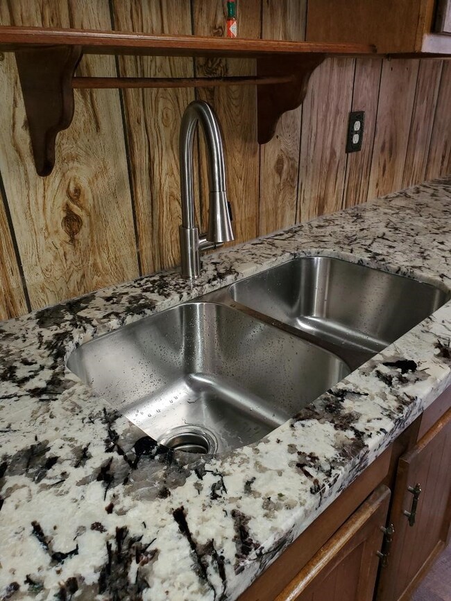 7543 Dixie Dr, Houston, TX 77087 - photo 7