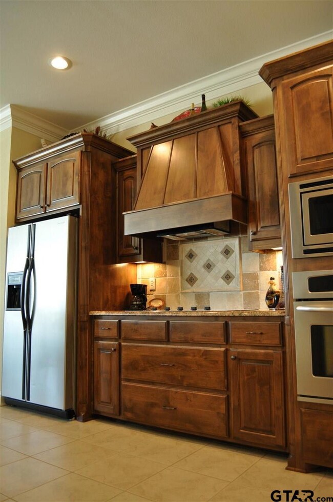 1653 Skidmore Ln, Tyler, TX 75703 - photo 5