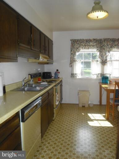 4085 Ringwood Rd, Nokesville, VA 20181 - photo 7