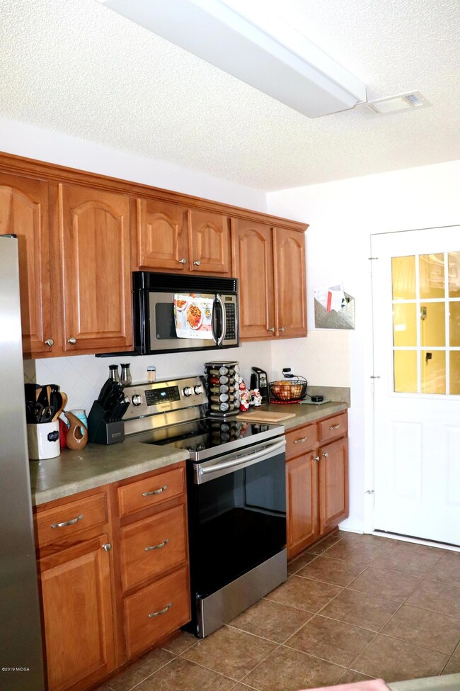 139 Amber Dr, Byron, GA 31008 - photo 4