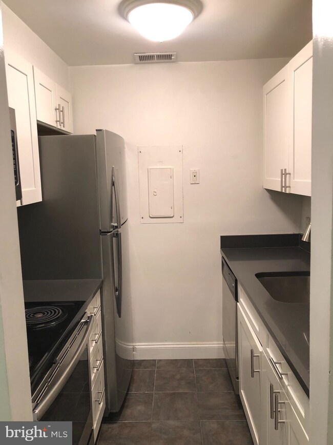 1725 P St NW unit T4, Washington, DC 20036 - photo 3