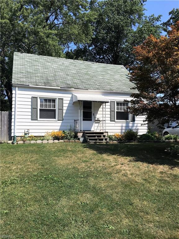 2567 E 38th St, Lorain, OH 44055 - photo 5