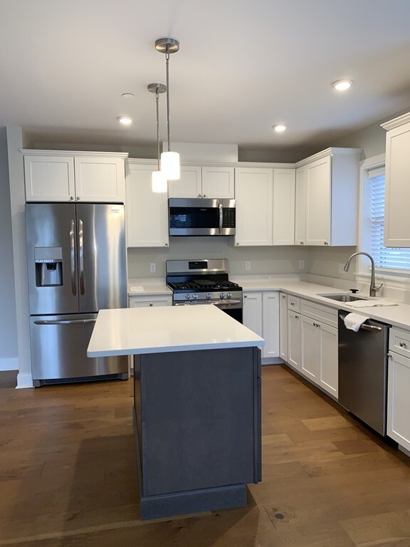 3 Bennett St unit 101, Wakefield, MA 01880 - photo 3