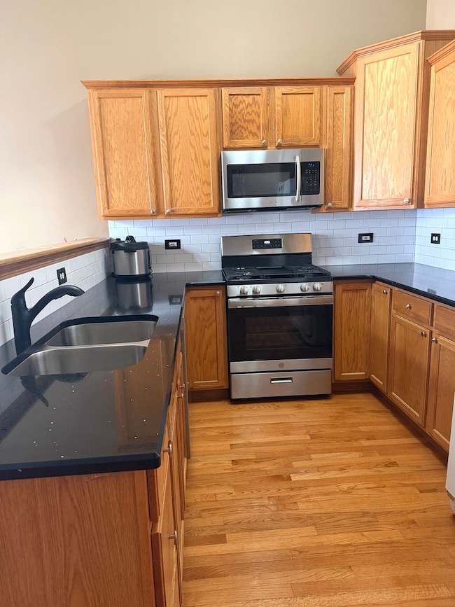 9411 Albany Ct, Orland Park, IL 60467 - photo 3