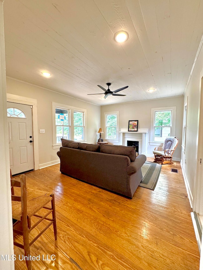 319 S 4th St, McComb, MS 39648 - photo 5