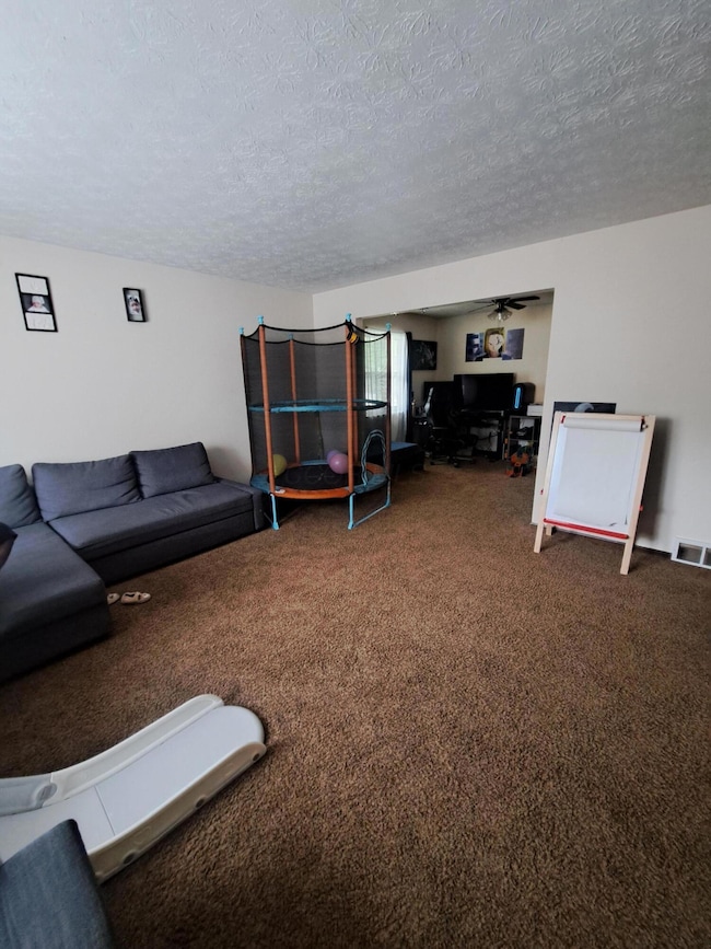 4818 -4820 Winterset Dr, Columbus, OH 43220 - photo 7