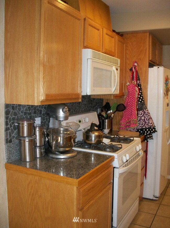 7319 Pioneer Hwy unit 14, Stanwood, WA 98292 - photo 4