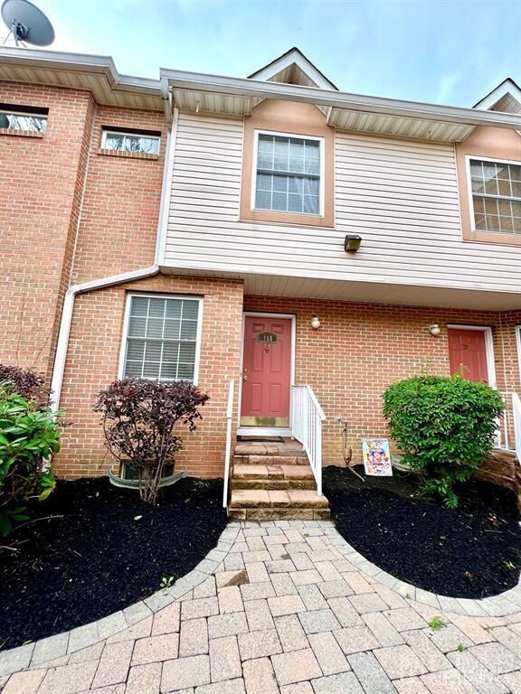 118 Adamecs Way unit 17303, South Amboy, NJ 08879 - photo 2