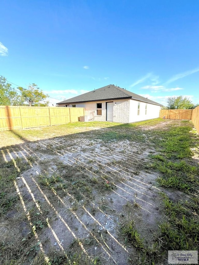 107 Willacy Ave unit A, Brownsville, TX 78526 - photo 2