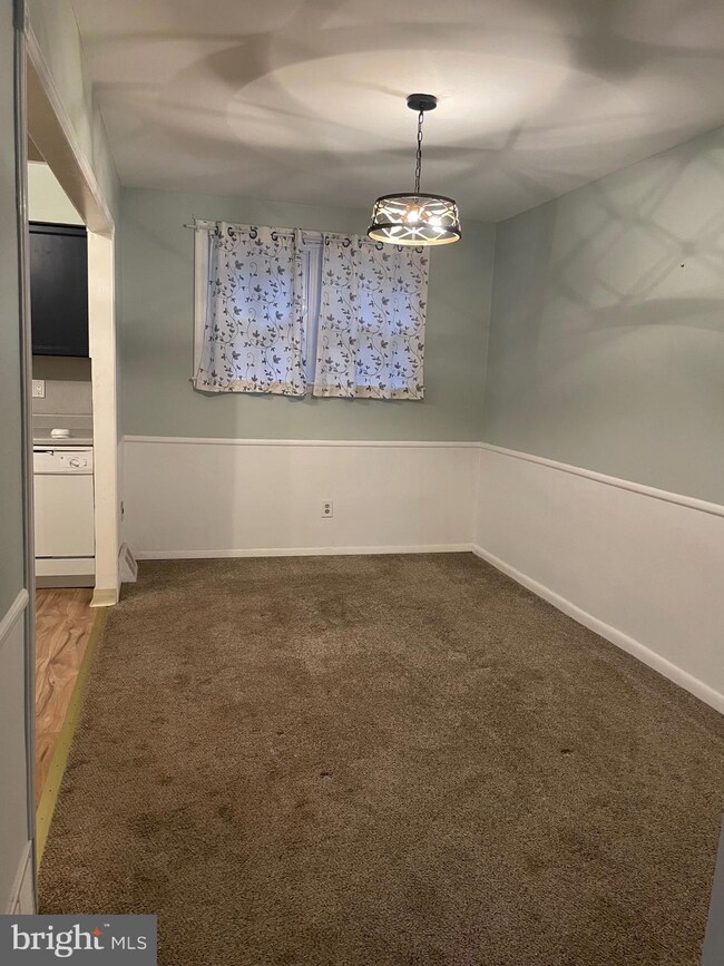 2854 Tremont St, Philadelphia, PA 19136 - photo 5