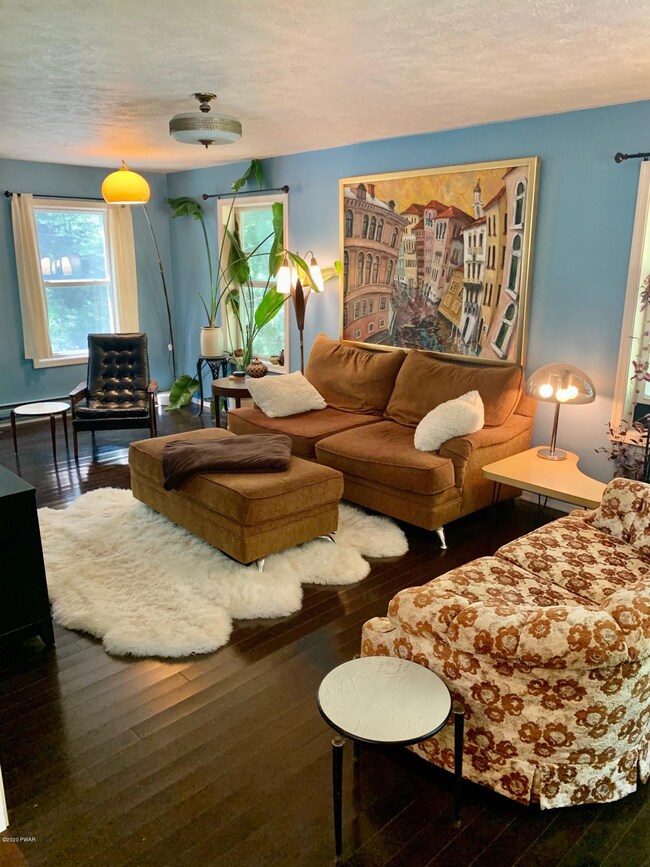 161 Birch Leaf Dr, Milford, PA 18337 - photo 5