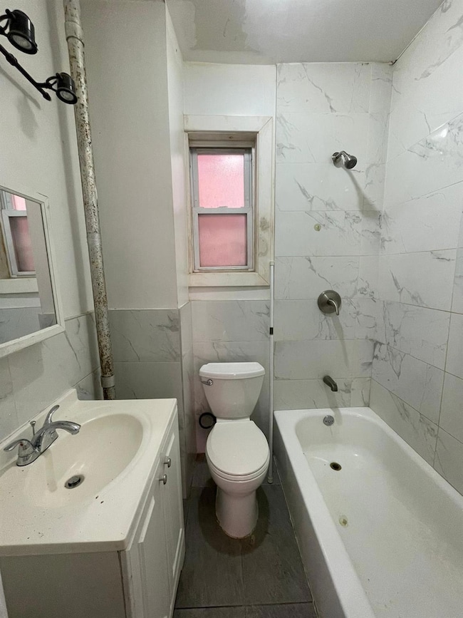 1038 E 224th St, Bronx, NY 10466 - photo 5