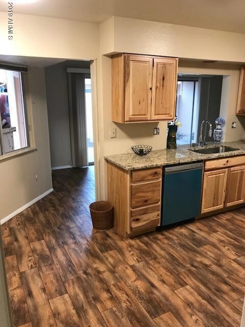 14046 N Newcastle Dr, Sun City, AZ 85351 - photo 5