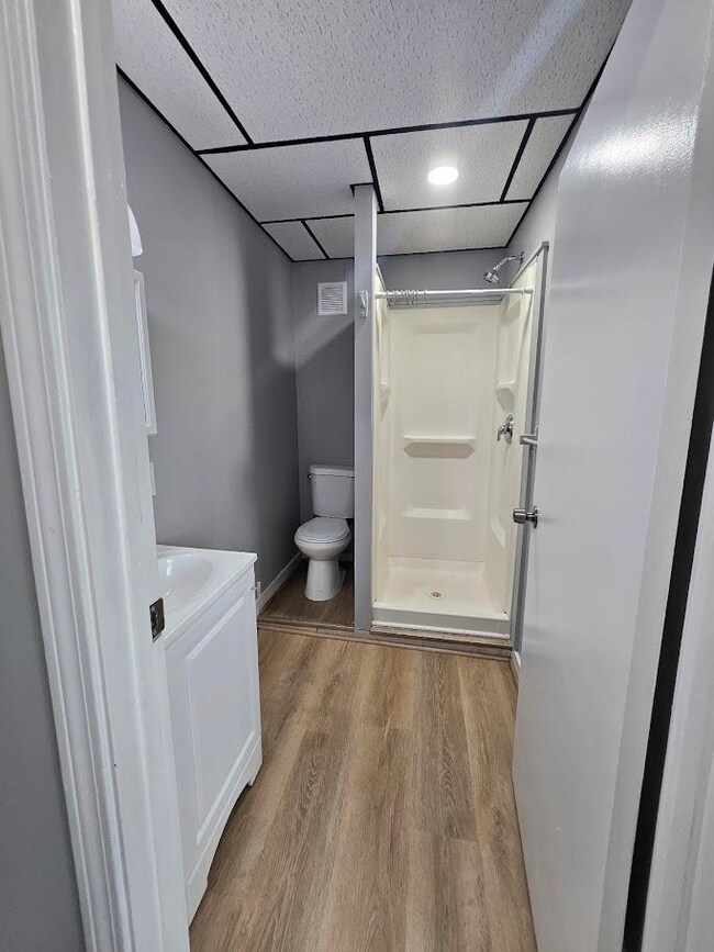 10 Vernon St unit 303, Keene, NH 03431 - photo 2