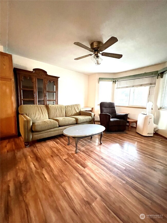 unlisted-address, Yelm, WA 98597 - photo 6