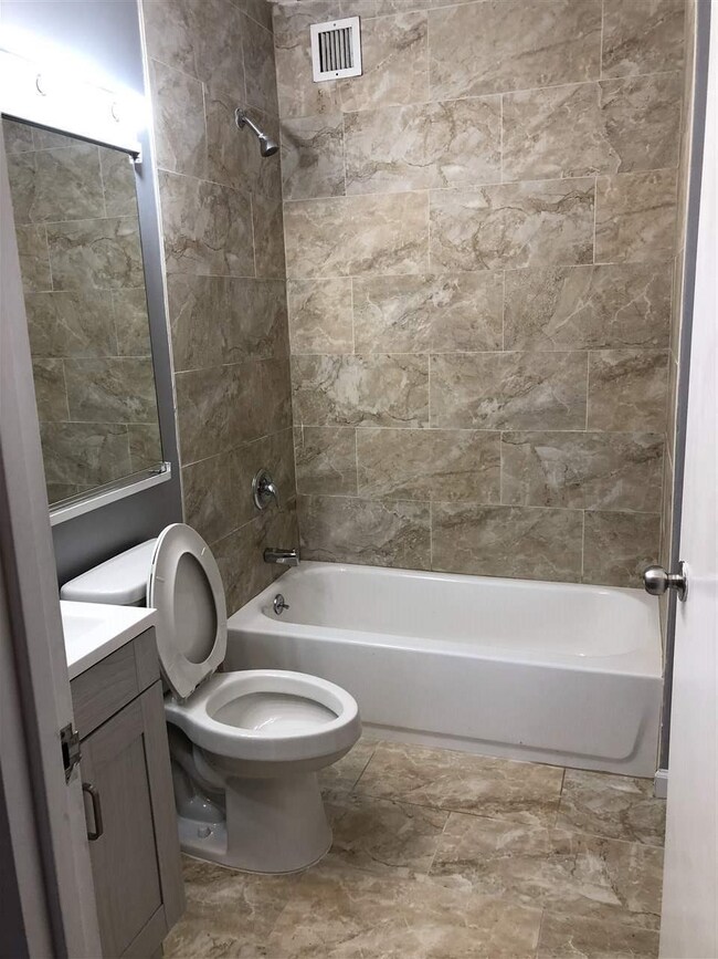 The Emerald unit 307, Jersey City, NJ 07310 - photo 2