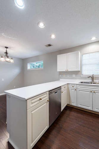 3248 Queensgate Way Mount-small-006-5-DK