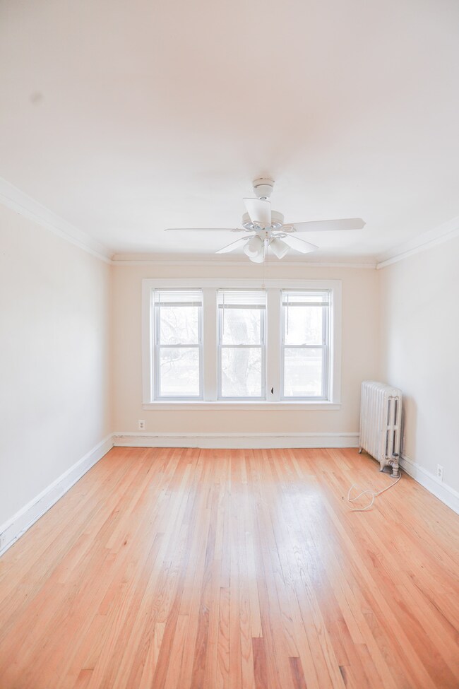 4811 N Bell Ave unit 3N, Chicago, IL 60625 - photo 5