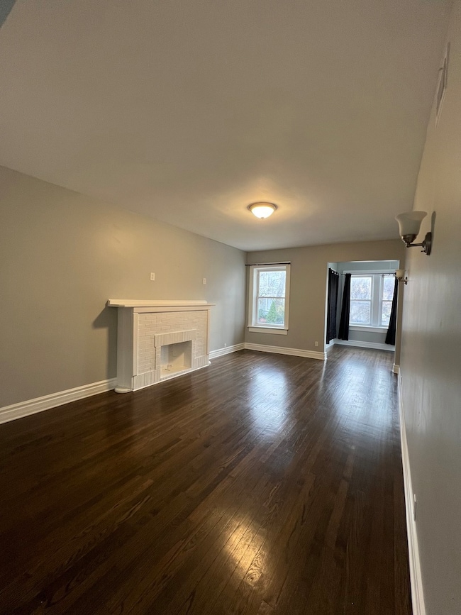 3444 W Grenshaw St unit 2, Chicago, IL 60624 - photo 2