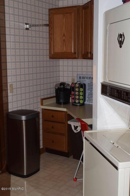 6507 Kingtree Dr SW, Byron Center, MI 49315 - photo 5