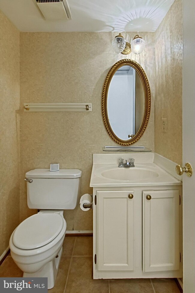 6491 O'Hara Court Dr, Springfield, VA 22152 - photo 7