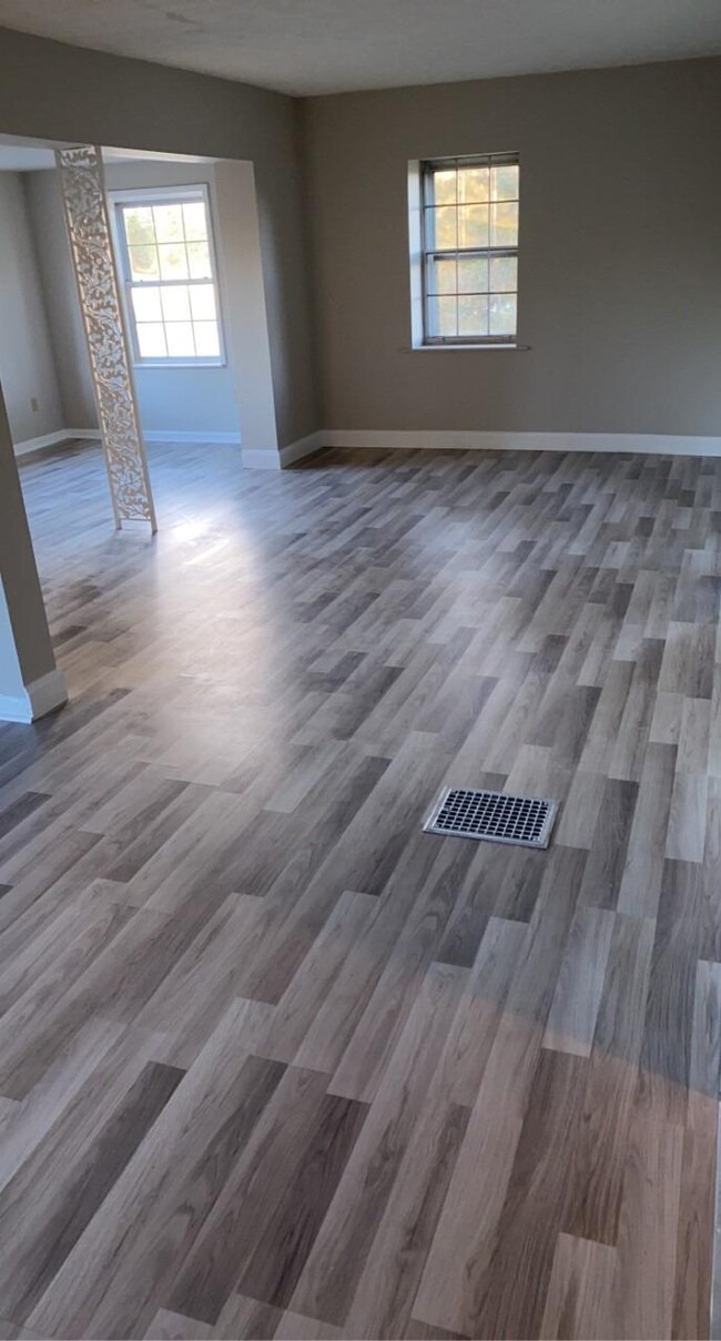 5826 W Fork Rd, Cincinnati, OH 45247 - photo 5