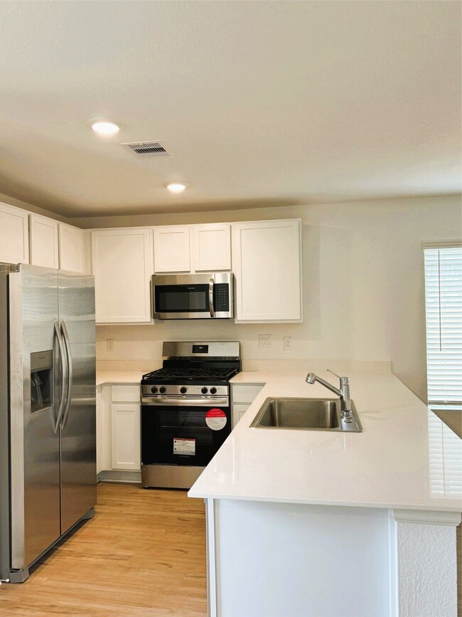 3326 Spanish Oak Ln, Rosenberg, TX 77471 - photo 6