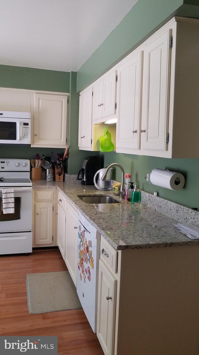 659 N Armistead St, Alexandria, VA 22312 - photo 6