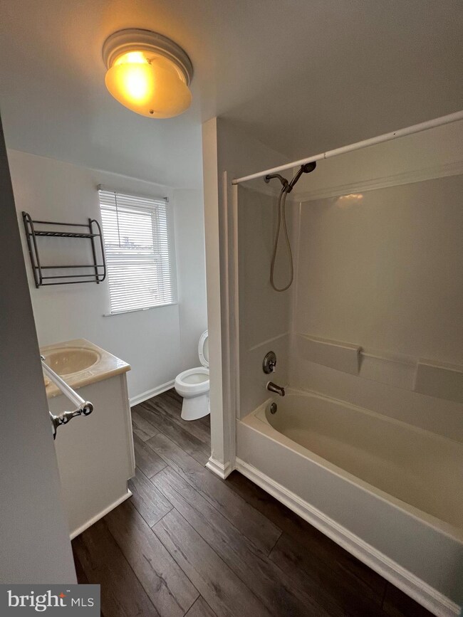 1429 Lowman St, Baltimore, MD 21230 - photo 7