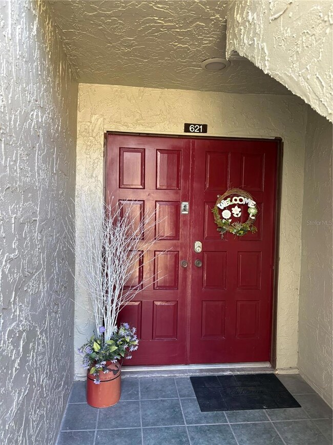 621 Windrush Bay Dr unit 621, Tarpon Springs, FL 34689 - photo 2