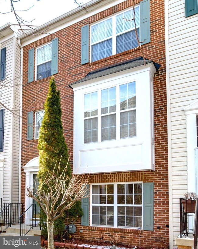 21150 Camomile Ct, Germantown, MD 20876 - photo 2