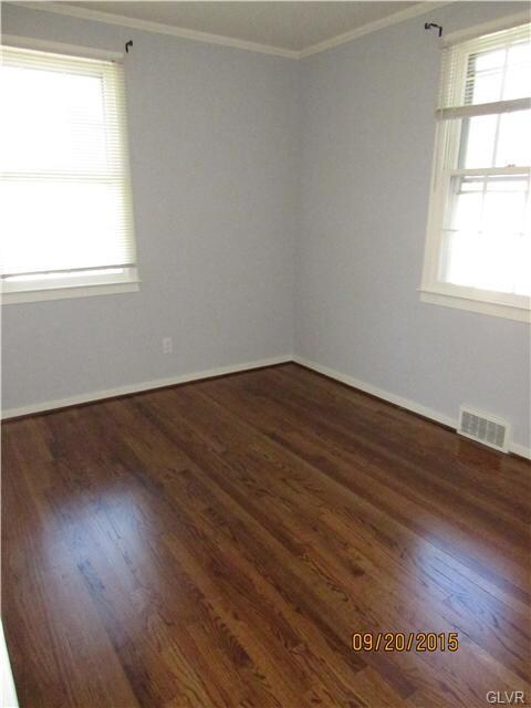 725 N Main St, Allentown, PA 18104 - photo 5