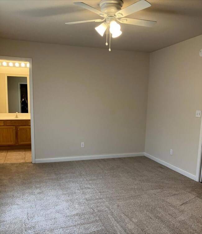 1311 Rolling Rock Dr, Columbia, MO 65201